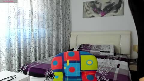 Miky online show from January 18, 1:08 pm