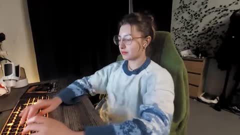 Sofia online show from October 2, 3:39 pm