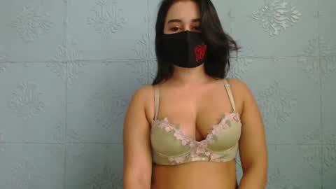 sherya online show from December 3, 6:05 am