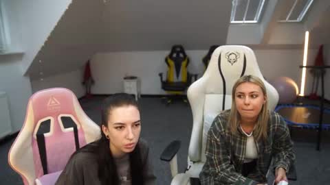 Sheryl online show from September 23, 10:13 am