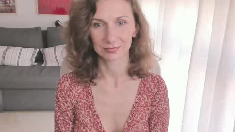 shesleepsnaked online show from September 27, 4:03 pm