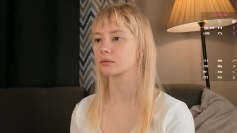 Snapshot of shickshackshock chatting on February 28, 1:26 am Iris online show from February 28, 1:26 am