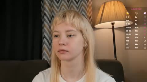 Snapshot of shickshackshock chatting on March 10, 1:56 am Iris online show from March 10, 1:56 am