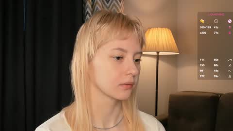 Snapshot of shickshackshock chatting on February 21, 1:55 am Iris online show from February 21, 1:55 am