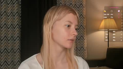 Snapshot of shickshackshock chatting on February 14, 1:13 am Iris online show from February 14, 1:13 am