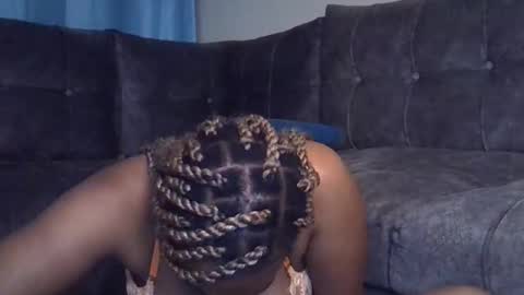 Snapshot of shiksmson chatting on October 23, 10:49 pm shiksmson online show from October 23, 10:49 pm