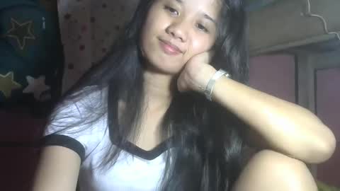 shimmering_kate online show from December 11, 3:13 am