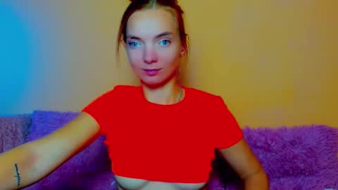 Snapshot of shinelikea_diamond chatting on October 13, 6:43 pm Alexis online show from October 13, 6:43 pm