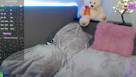 Snapshot of shinelikea_diamond chatting on January 17, 6:02 pm Alexis online show from January 17, 6:02 pm