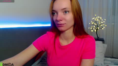 Snapshot of shinelikea_diamond chatting on December 20, 12:27 pm Alexis online show from December 20, 12:27 pm