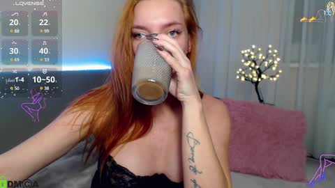 Snapshot of shinelikea_diamond chatting on January 14, 3:26 pm Alexis online show from January 14, 3:26 pm