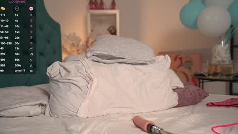 Snapshot of shiny_lily chatting on September 23, 4:49 pm Aurora Lexi Daniela Wendynew online show from September 23, 4:49 pm