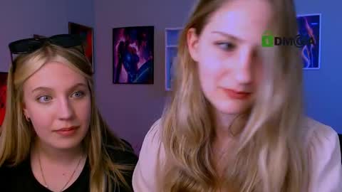 Kaya online show from April 14, 1:44 pm