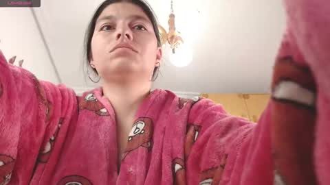 Snapshot of shopiagarcia_ chatting on October 20, 1:52 am lamai online show from October 20, 1:52 am