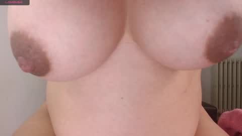 Snapshot of shopiagarcia_ chatting on March 4, 4:06 am lamai online show from March 4, 4:06 am