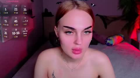 Snapshot of shuhuameow chatting on October 29, 3:58 pm Emly online show from October 29, 3:58 pm