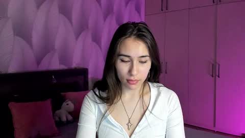 Snapshot of shy_bambiii chatting on February 22, 12:16 am Mika online show from February 22, 12:16 am