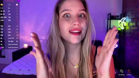 Alice online show from December 21, 12:59 am