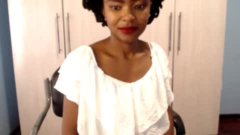 Snapshot of shy_collegegirl chatting on March 12, 5:46 am shy collegegirl online show from March 12, 5:46 am