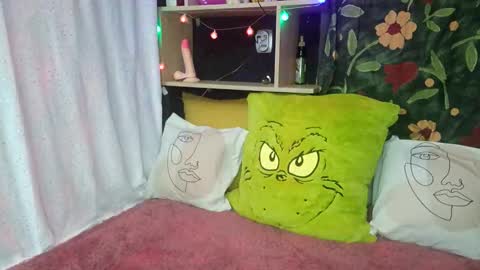 shy_girl80 online show from November 30, 9:08 pm