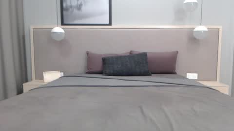 Snapshot of shy_schoolgirl_ chatting on October 8, 6:34 pm shy_schoolgirl_ online show from October 8, 6:34 pm