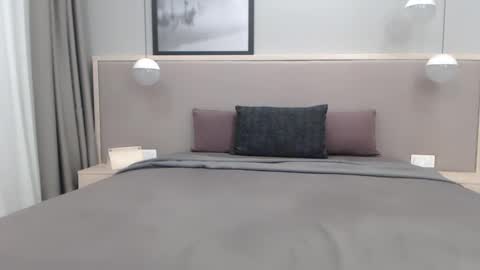 Snapshot of shy_schoolgirl_ chatting on September 24, 6:07 pm shy_schoolgirl_ online show from September 24, 6:07 pm