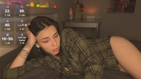 Snapshot of shygaze chatting on October 4, 10:25 pm shygaze online show from October 4, 10:25 pm