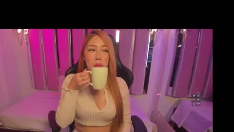 Isa  online show from October 7, 12:09 pm