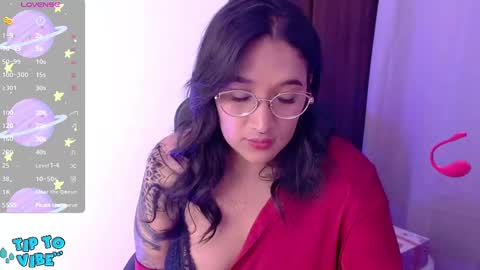 Snapshot of sia_ellis chatting on February 21, 1:44 am Salome Next streaming 11102024 online show from February 21, 1:44 am