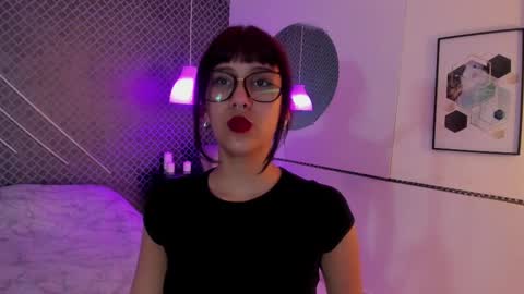 Snapshot of sia_roose chatting on September 9, 3:39 am Sia online show from September 9, 3:39 am