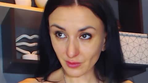 Snapshot of siaconna chatting on December 10, 7:26 am Siaconna online show from December 10, 7:26 am