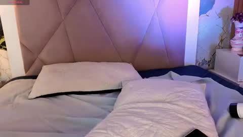 Sienna Desieree online show from May 24, 2:05 pm