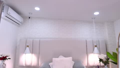 Camila Vargas online show from September 12, 2:02 pm