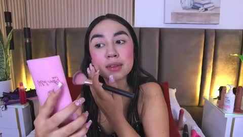 Snapshot of sienna_lorengb chatting on October 22, 12:43 pm Camila Vargas online show from October 22, 12:43 pm