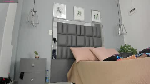 Keira online show from February 2, 11:42 am