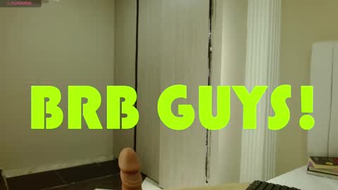 Snapshot of sienna_valexx chatting on September 28, 2:33 pm Sienna online show from September 28, 2:33 pm