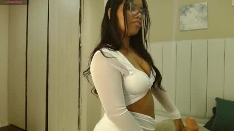 Snapshot of sienna_valexx chatting on September 26, 2:15 pm Sienna online show from September 26, 2:15 pm