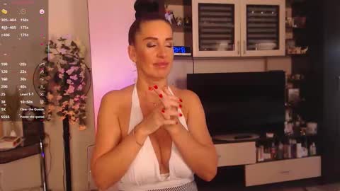 silenaa_sloussen online show from October 24, 5:47 am