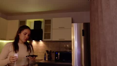 Snapshot of silicia_lu chatting on September 30, 12:27 am You fav Miss Si online show from September 30, 12:27 am