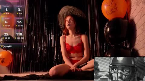 silly___woman online show from October 30, 2:29 pm