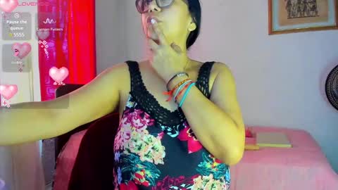 Snapshot of silver__love chatting on December 19, 5:18 pm Silver online show from December 19, 5:18 pm
