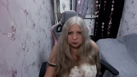 silver_moon_light online show from September 26, 9:56 pm