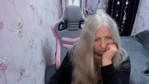 silver_moon_light online show from September 24, 6:07 pm