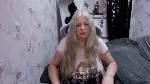 silver_moon_light online show from October 29, 5:48 pm