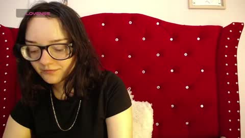 silvia_ls online show from December 19, 9:49 pm