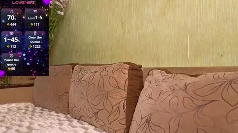miss Anna online show from December 8, 3:13 pm