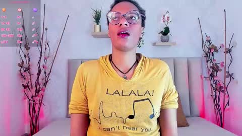 Snapshot of simona_brooke chatting on September 10, 7:58 pm simona_brooke online show from September 10, 7:58 pm