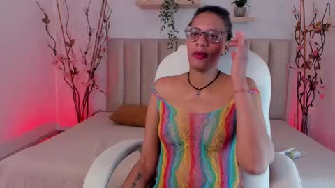 simona_brooke online show from September 26, 9:23 pm