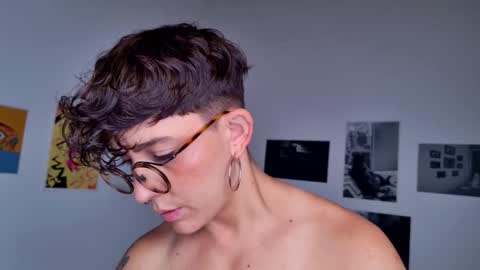 Sim. online show from September 30, 6:24 pm