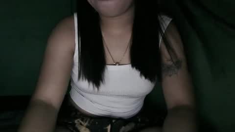 simply_therese online show from December 5, 1:58 am